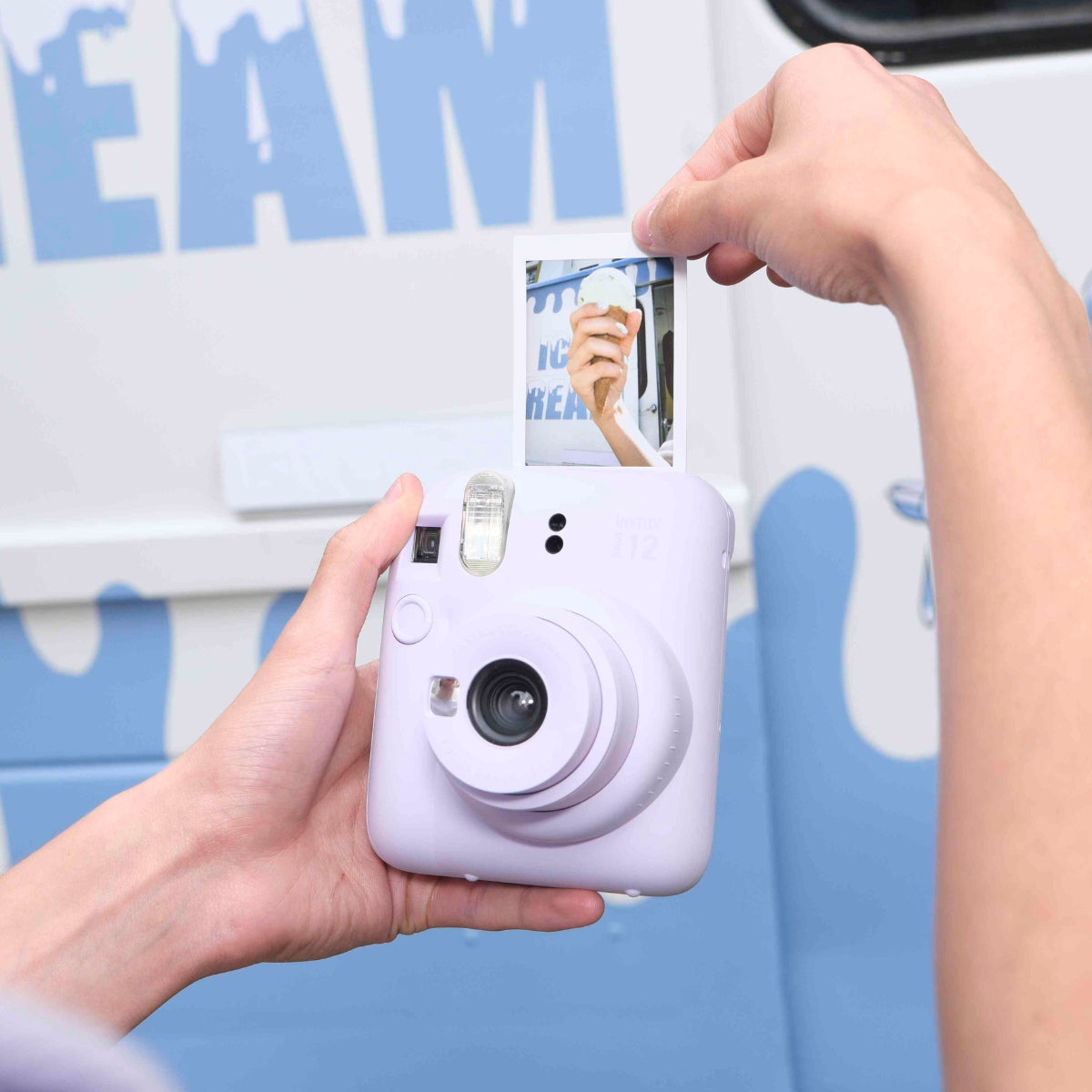 Fujifilm Instax Mini 12 Camera Bundle - Purple