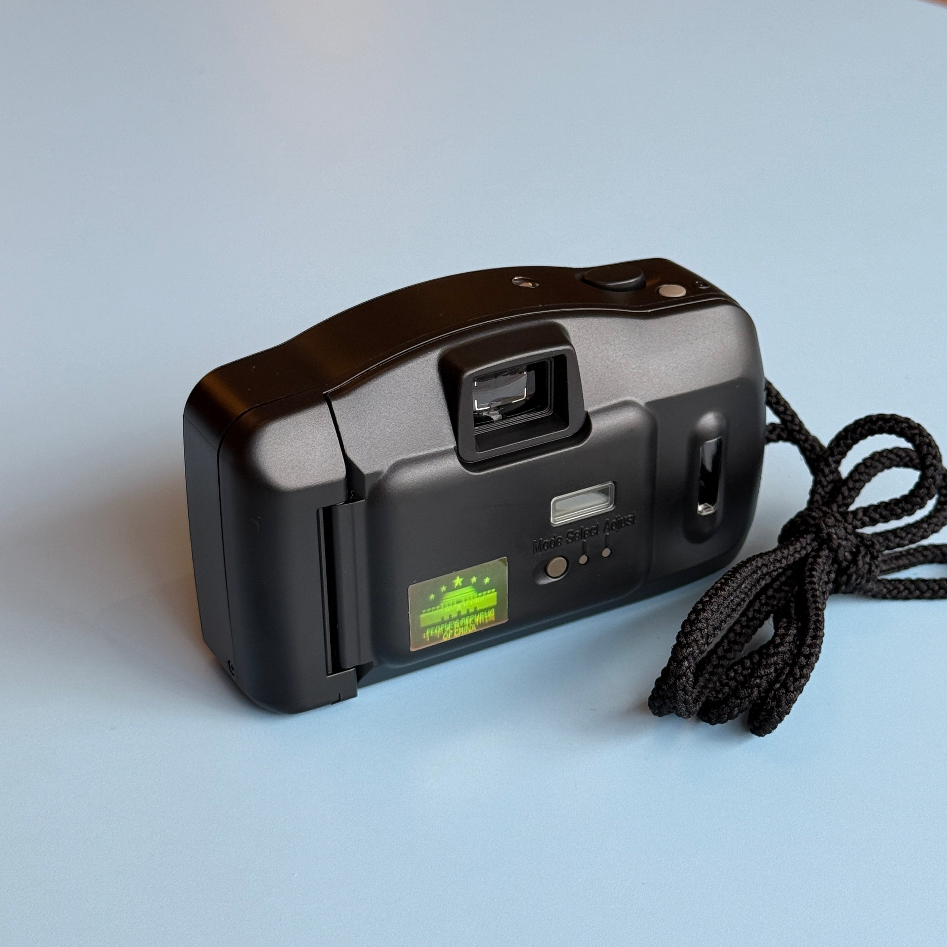 Pentax PG-30 35mm Point & Shoot Camera