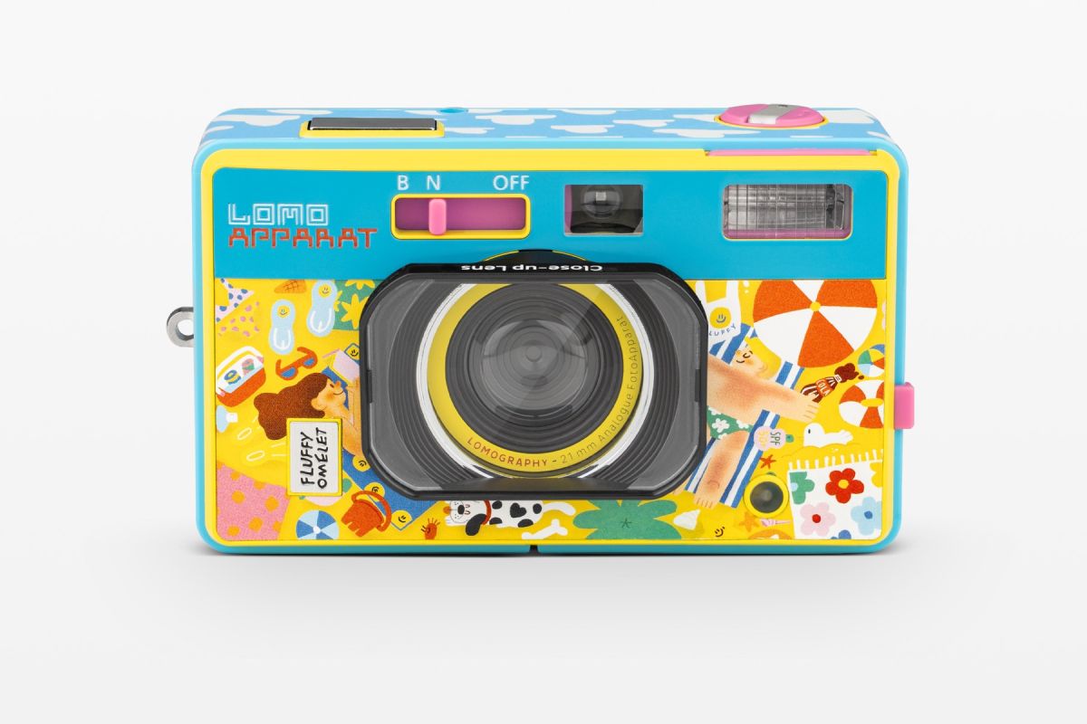 Lomography LomoApparat 21mm Wide Angle 35mm Camera - Fluffy Omelet Edition