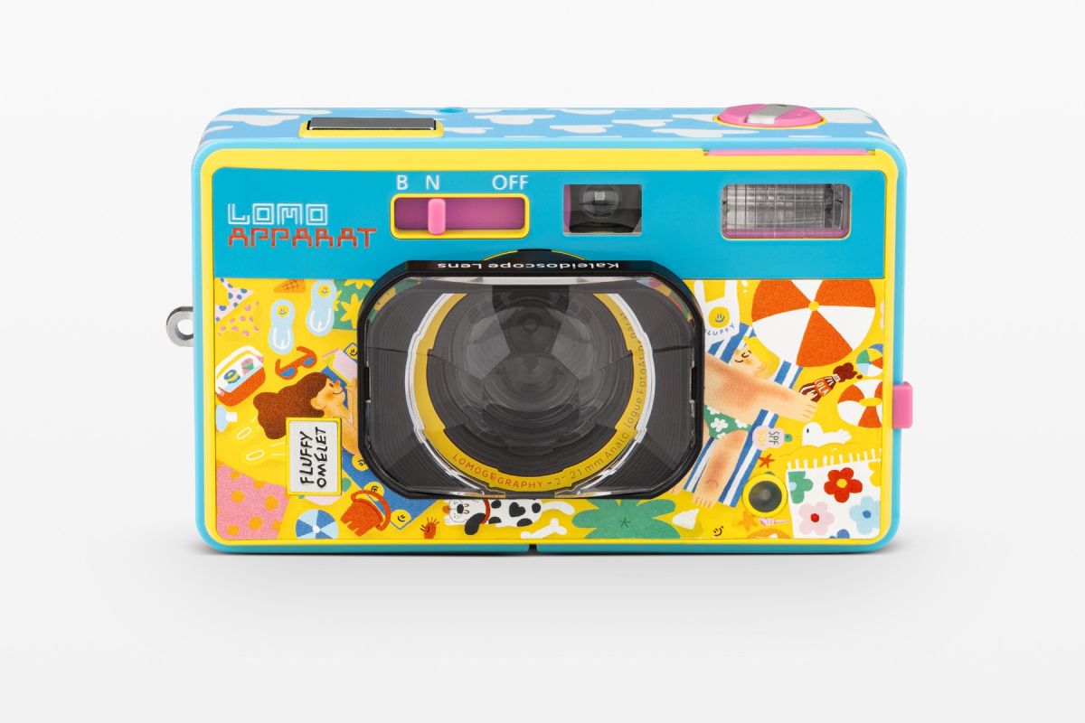 Lomography LomoApparat 21mm Wide Angle 35mm Camera - Fluffy Omelet Edition