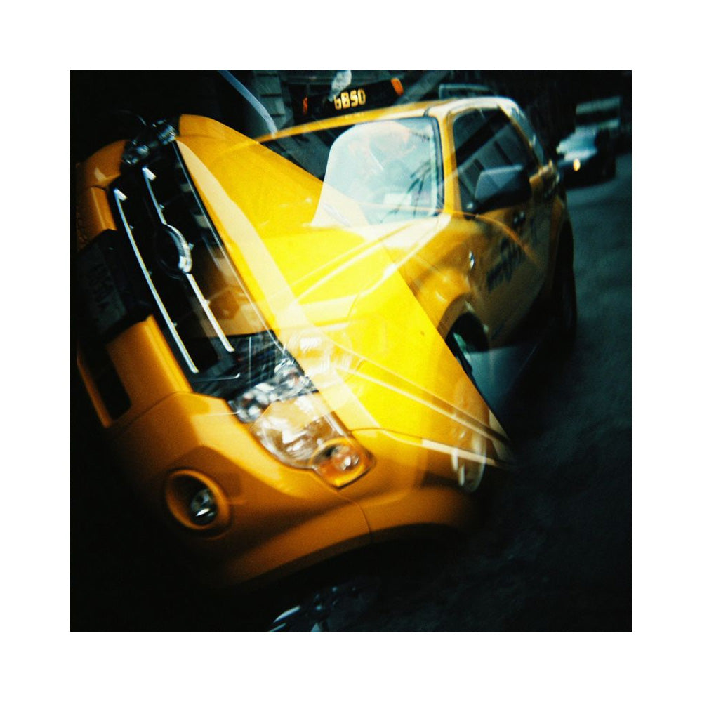 Lomography Diana F+ Camera & Flash - Mr. Pink