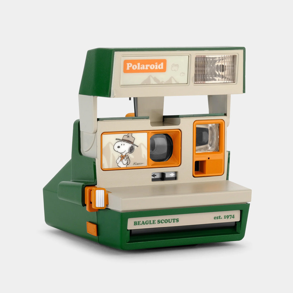 Polaroid 600 Camera - Peanuts Beagle Scouts