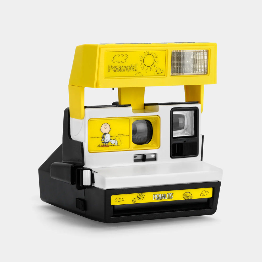 Polaroid 600 Camera - Peanuts Charlie Brown & Snoopy