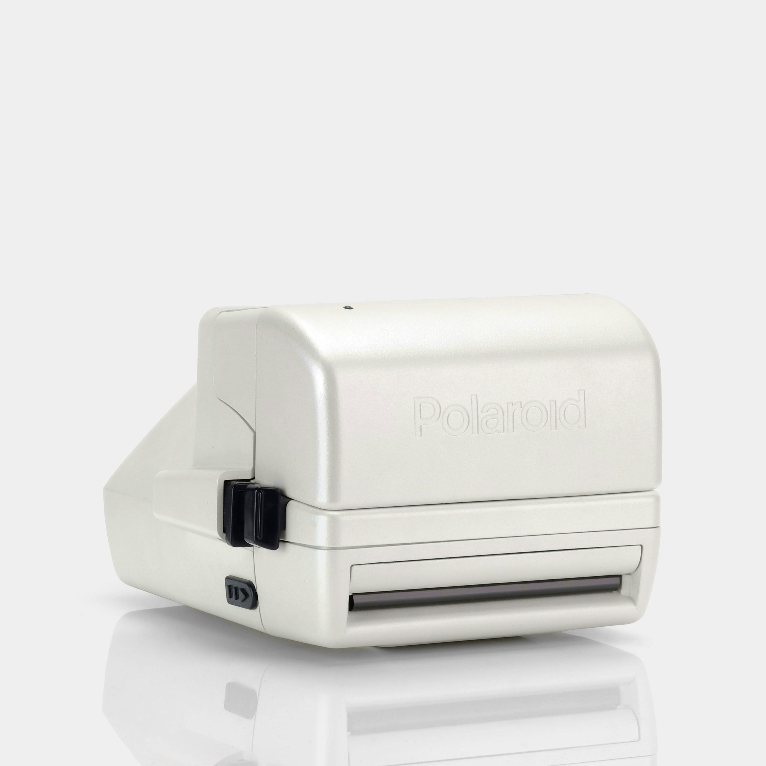 Polaroid 600 Camera - Pearl Edition (Display Unit)