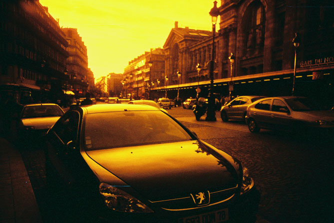Lomography Redscale XR 50-200 35mm - 3-Roll Pack
